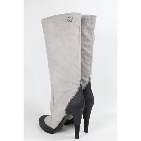 Chanel Suede Leather Slouchy Boots Cap Toe Knee High Heel Boots CC Logo Size 39 - Picture 9 of 16